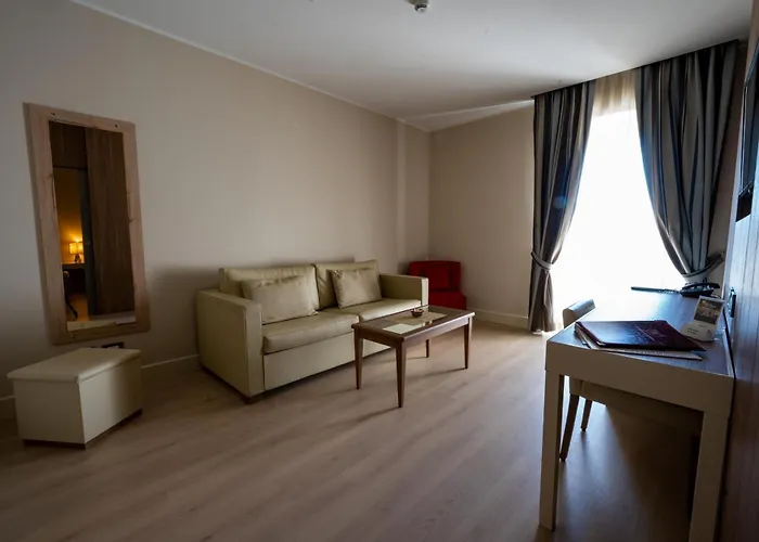 Hotel Mirasole International